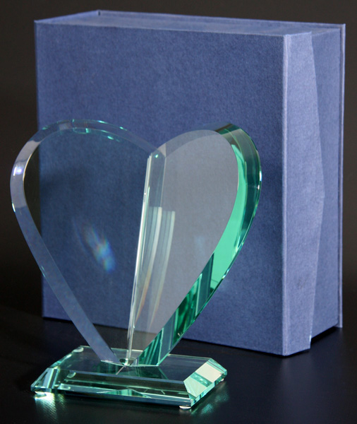 Награда стеклянная (сувенир) 190х190х18 в комплекте коробка G021